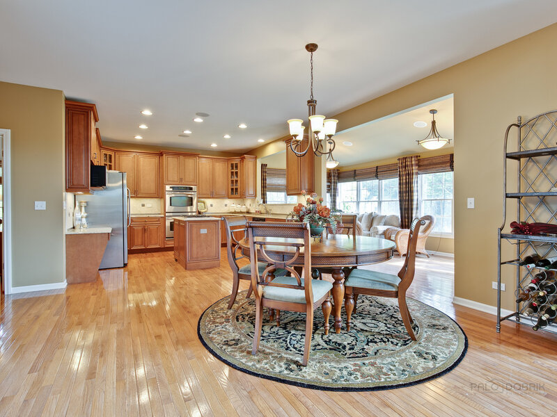 10 Eagle Ridge Drive Hawthorn Woods IL 60047