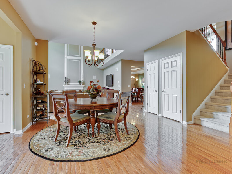 10 Eagle Ridge Drive Hawthorn Woods IL 60047