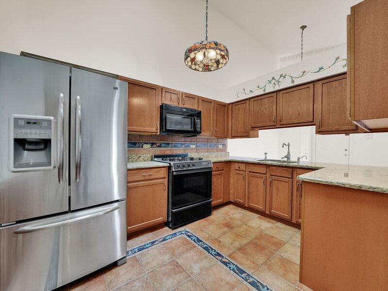 4217 W 76th Street Chicago IL 60652