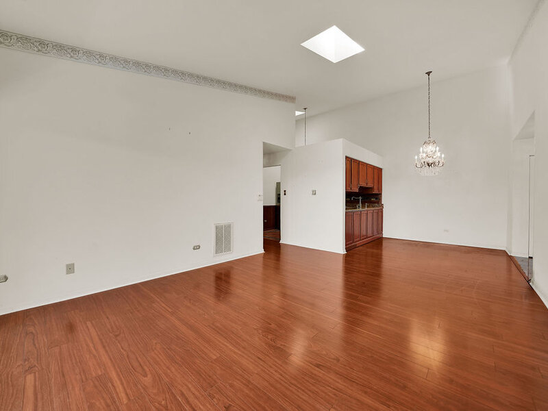 4217 W 76th Street Chicago IL 60652