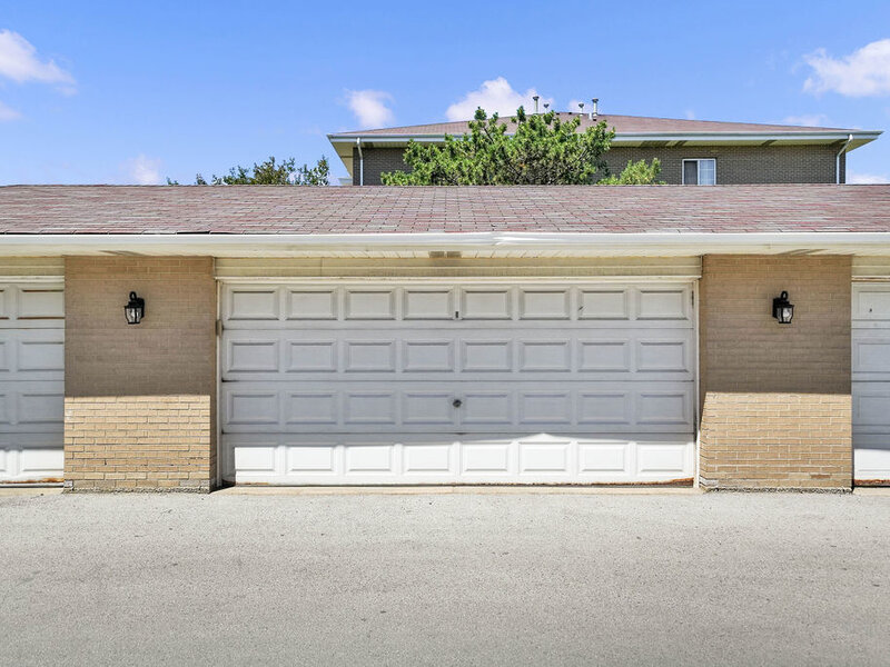 4217 W 76th Street Chicago IL 60652