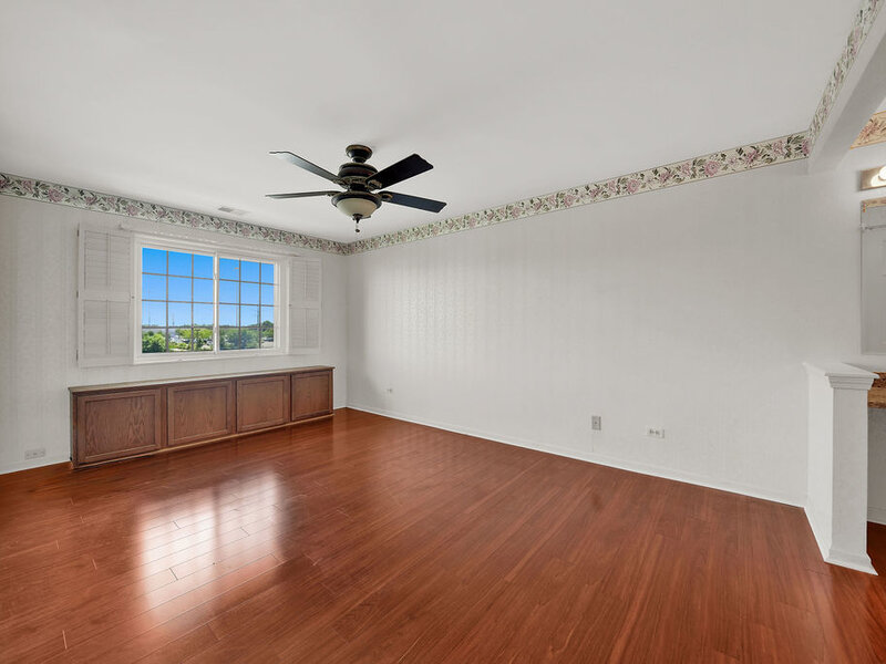 4217 W 76th Street Chicago IL 60652