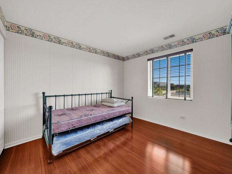 4217 W 76th Street Chicago IL 60652