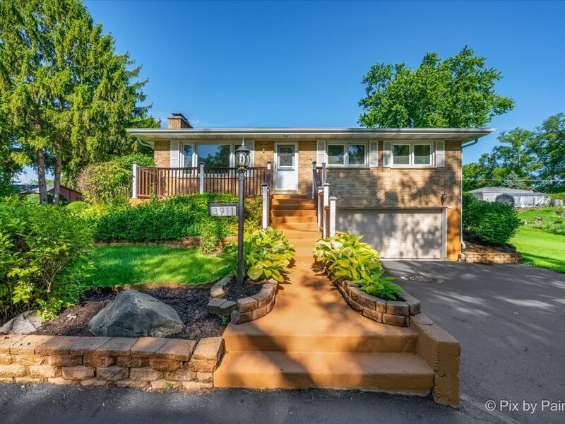 3911 Eastway Drive Island Lake IL 60042