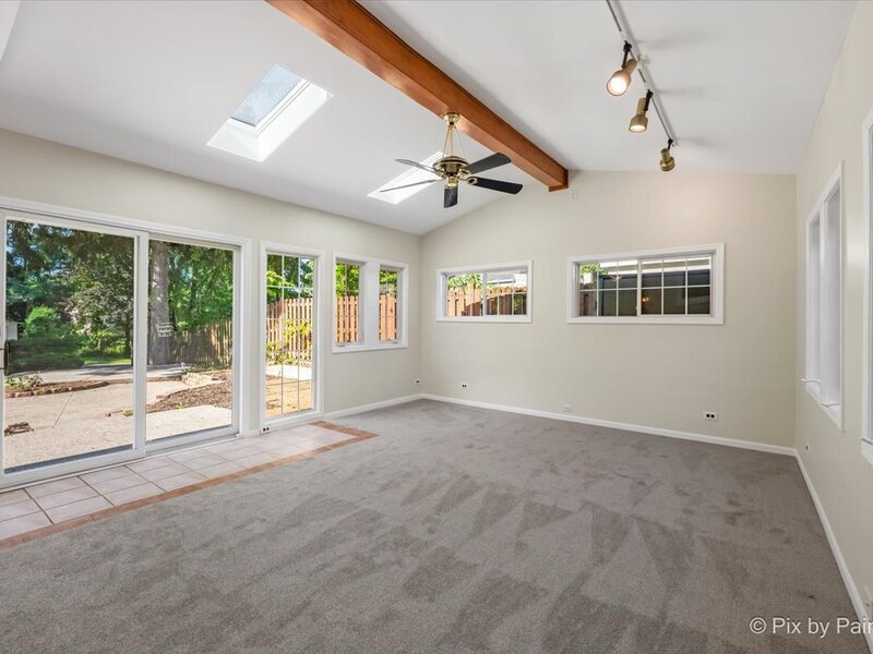 3911 Eastway Drive Island Lake IL 60042