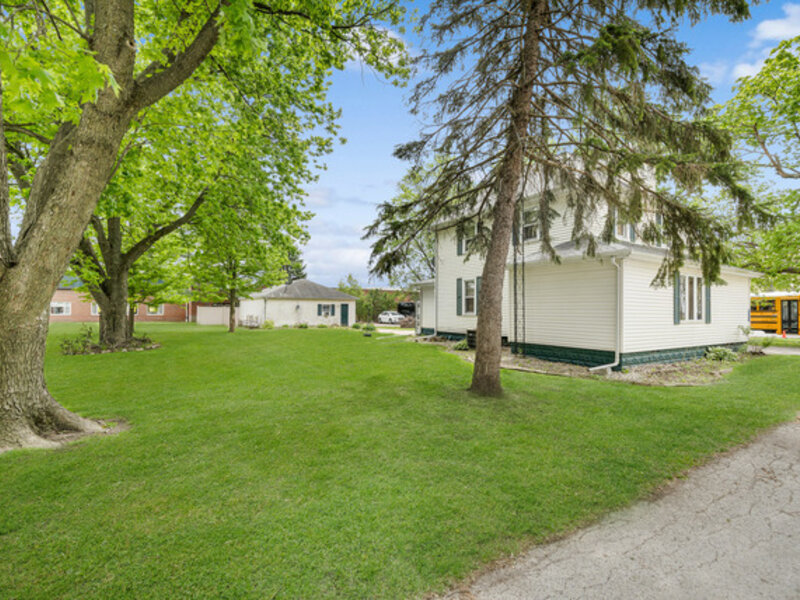 5172 E Center Street Bourbonnais IL 60914