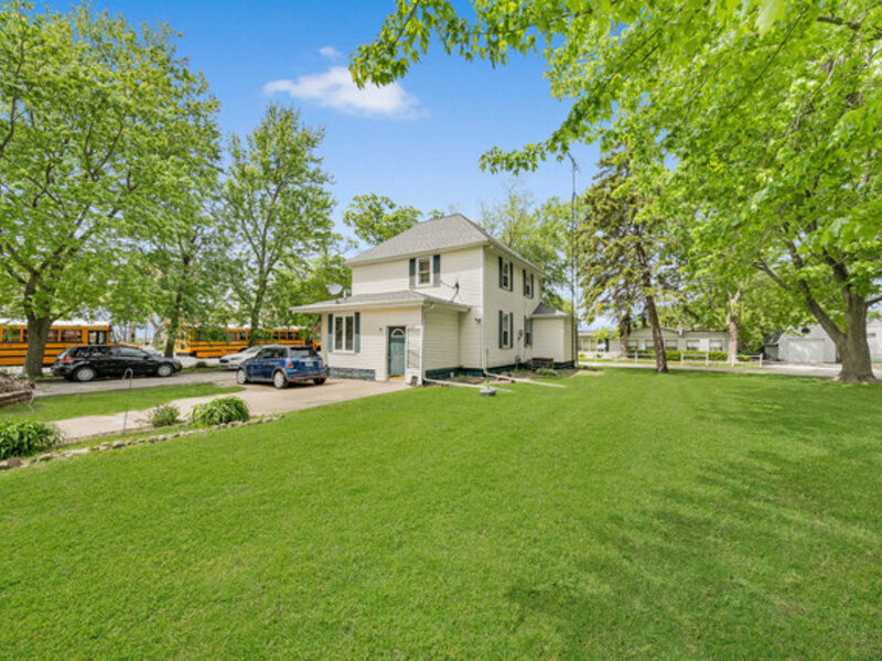 5172 E Center Street Bourbonnais IL 60914