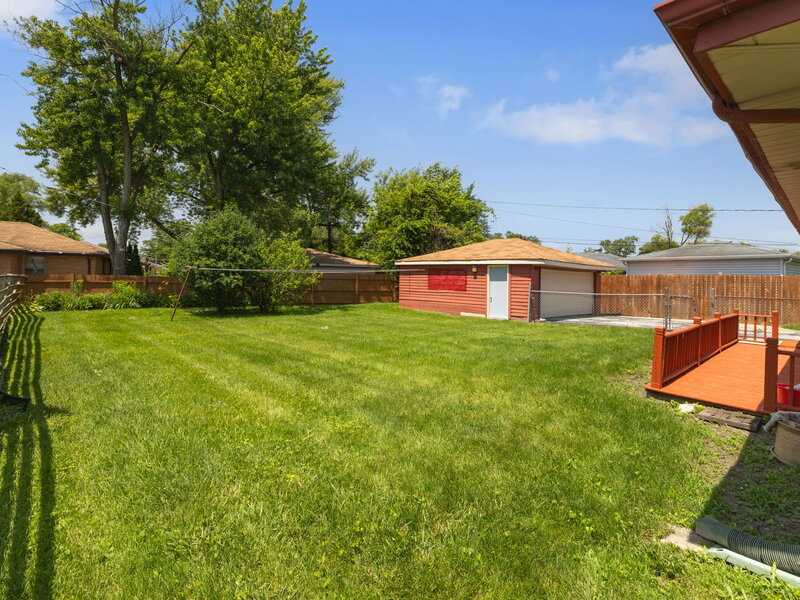 14238 Marshfield Avenue Dixmoor IL 60426