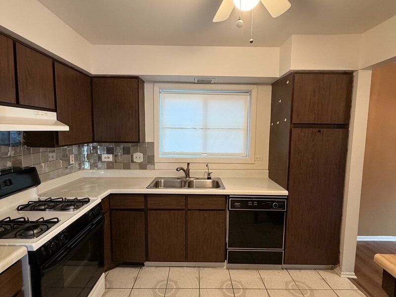 820 Sandra Drive University Park IL 60484