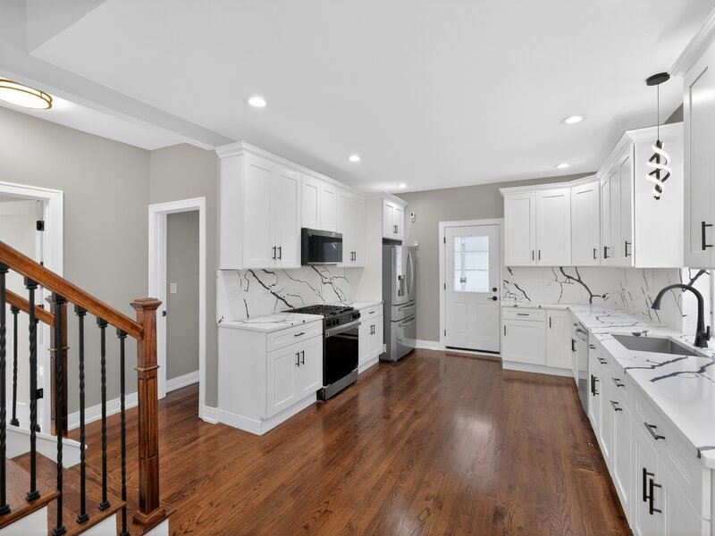 7625 S Clyde Avenue Chicago IL 60649