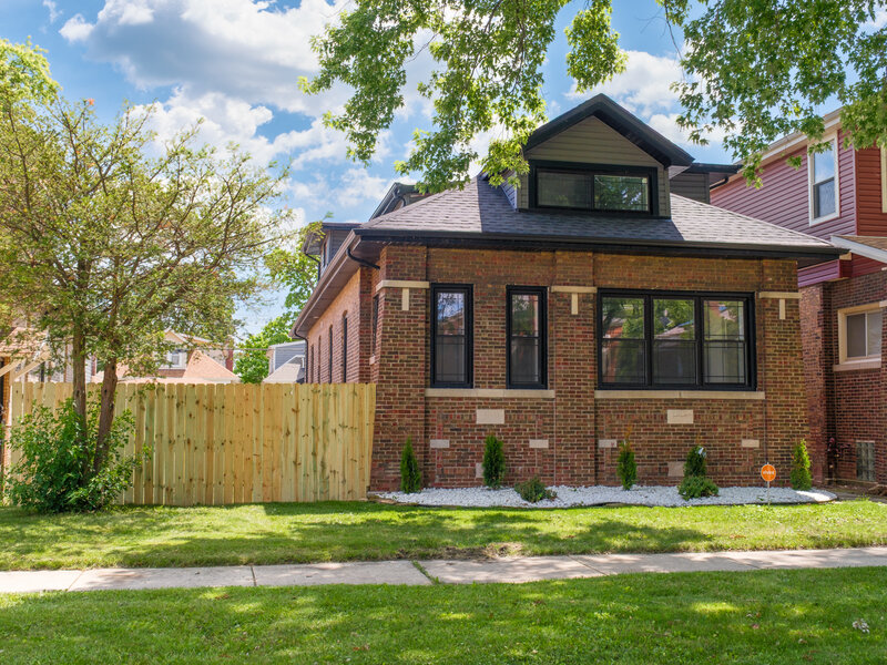 7625 S Clyde Avenue Chicago IL 60649