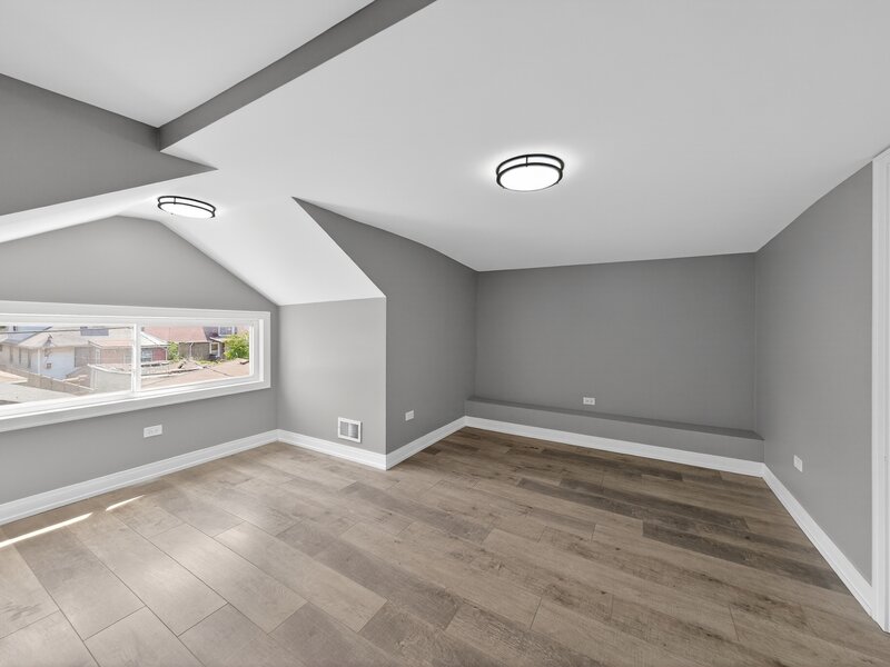 7625 S Clyde Avenue Chicago IL 60649