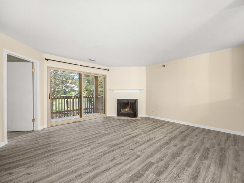 214 Glengarry Drive Bloomingdale IL 60108