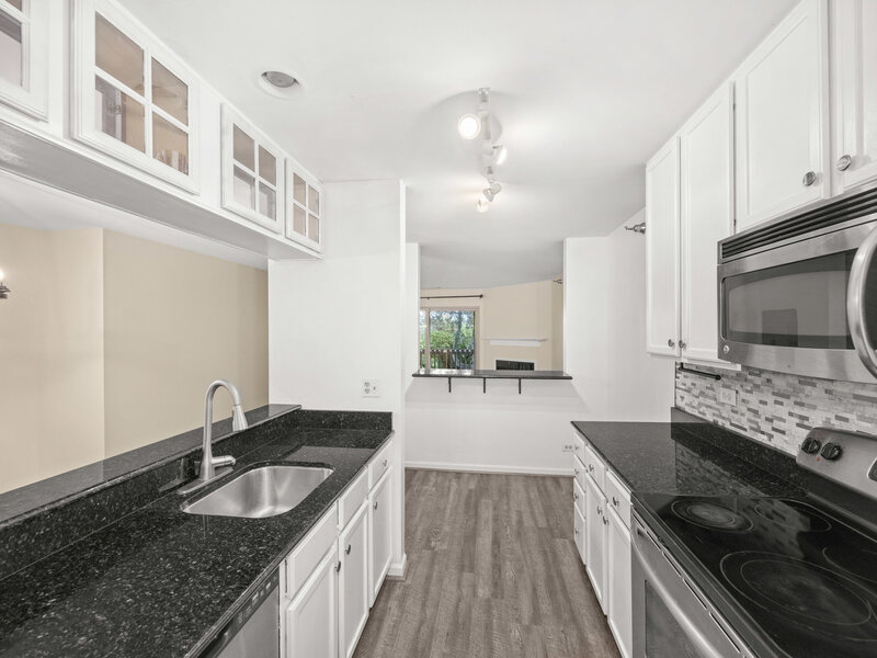 214 Glengarry Drive Bloomingdale IL 60108