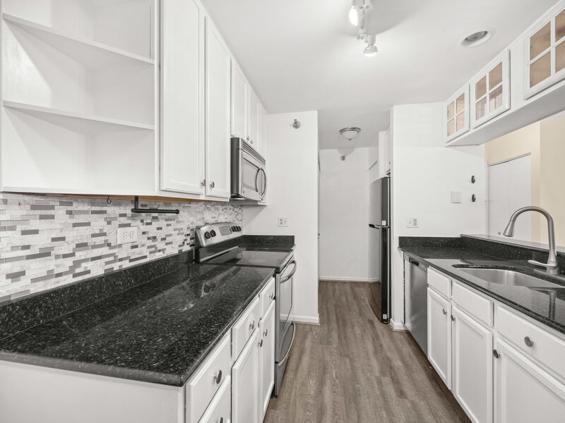 214 Glengarry Drive Bloomingdale IL 60108
