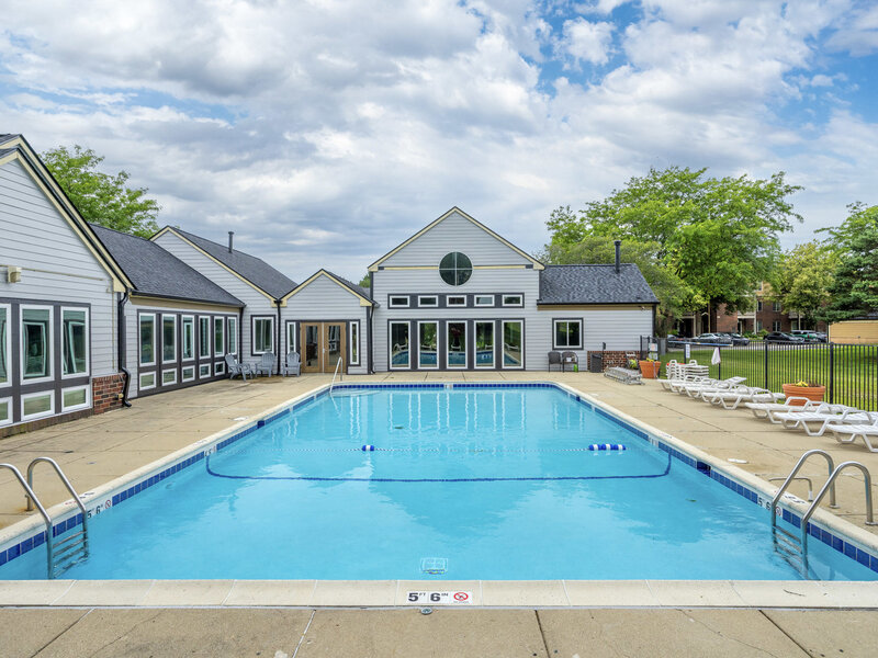 214 Glengarry Drive Bloomingdale IL 60108