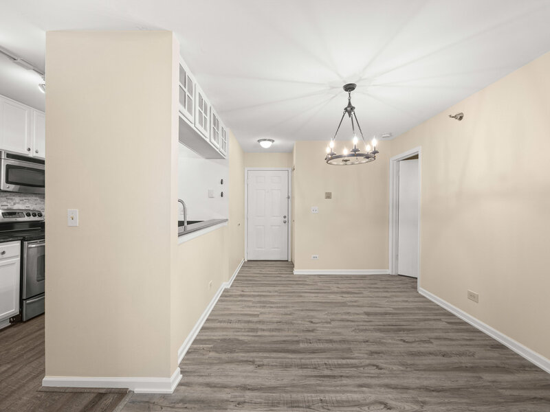 214 Glengarry Drive Bloomingdale IL 60108