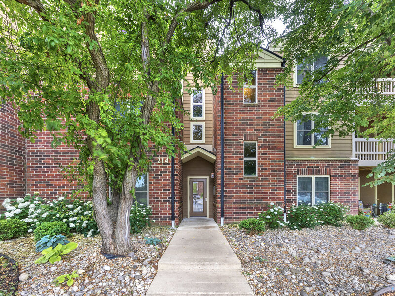 214 Glengarry Drive Bloomingdale IL 60108