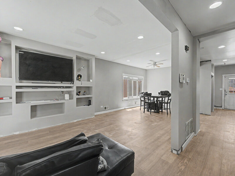 848 N Lawler Avenue Chicago IL 60651