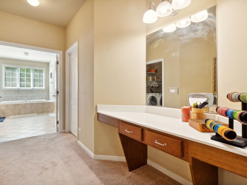 391 Lake Run Lane North Aurora IL 60542