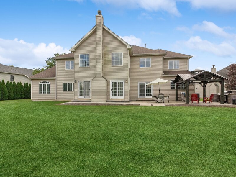 391 Lake Run Lane North Aurora IL 60542