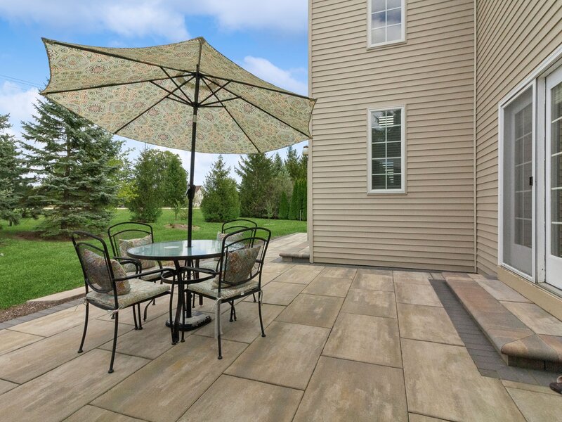 391 Lake Run Lane North Aurora IL 60542