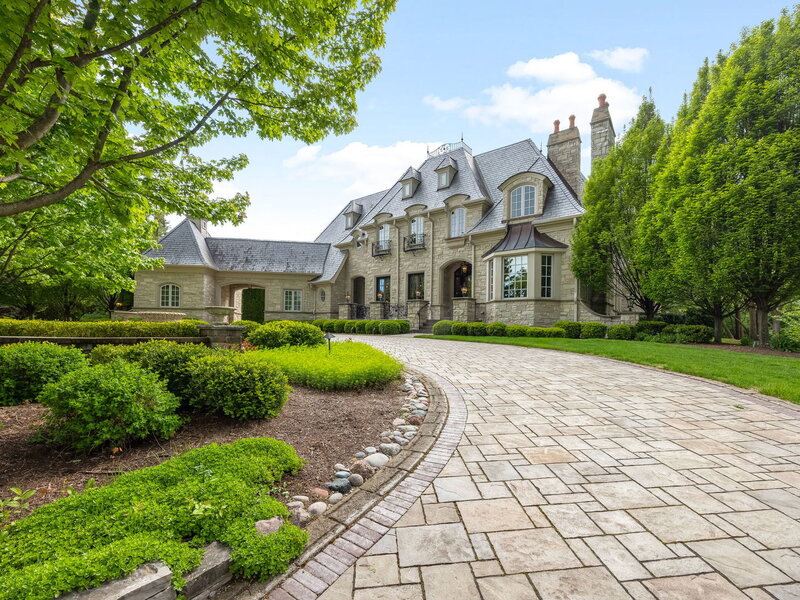 50 Baybrook Lane Oak Brook IL 60523