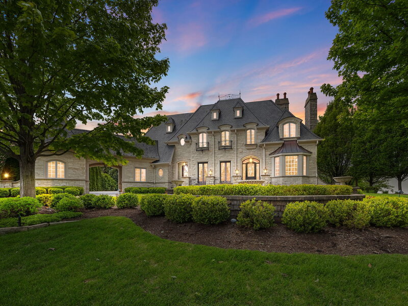 50 Baybrook Lane Oak Brook IL 60523