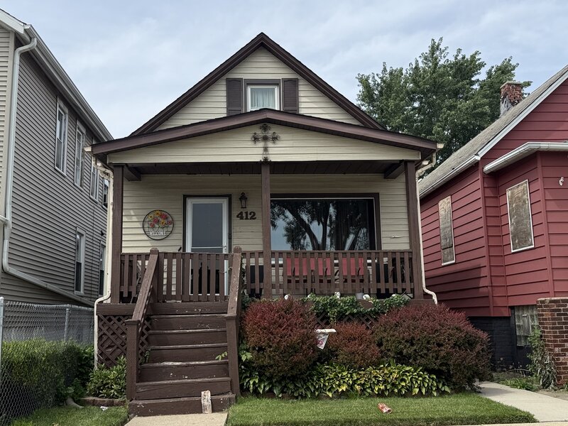 412 156th Street Calumet City IL 60409