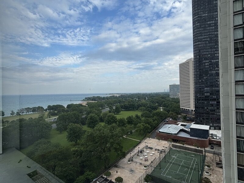 5455 N Sheridan Road Chicago IL 60640