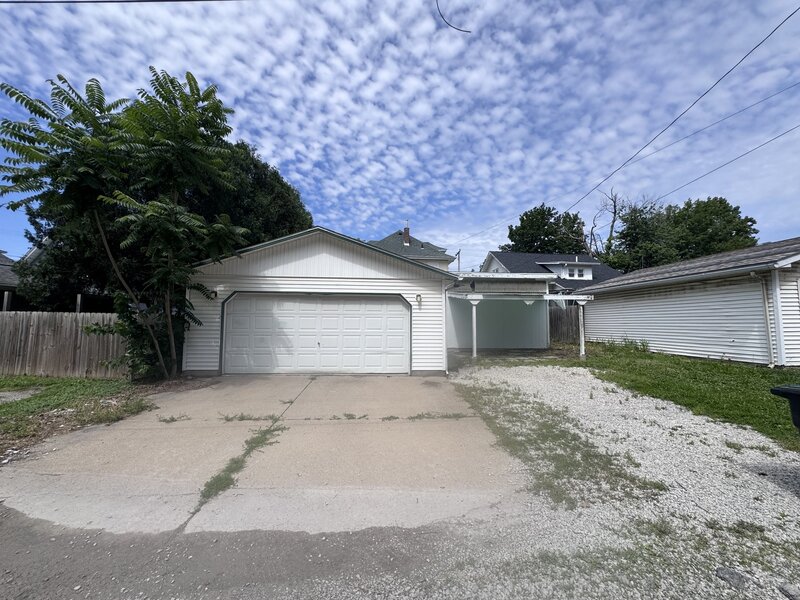 1119 38th Street Rock Island IL 61201