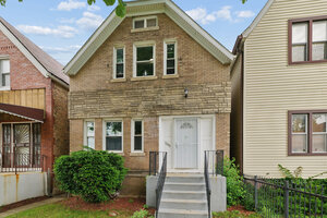 Photo of 7005 S Eberhart Avenue Chicago IL 60637