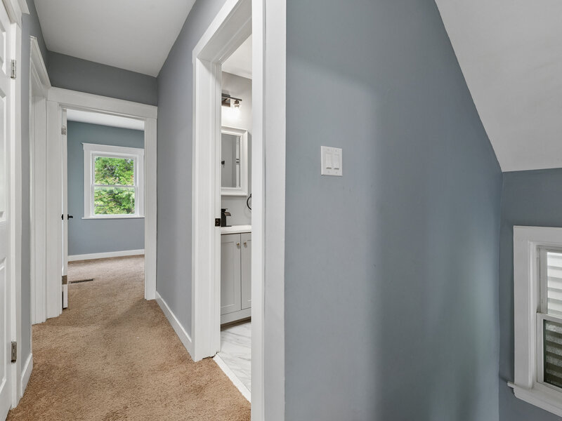 7005 S Eberhart Avenue Chicago IL 60637