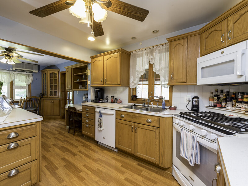 2823 27th Street Zion IL 60099