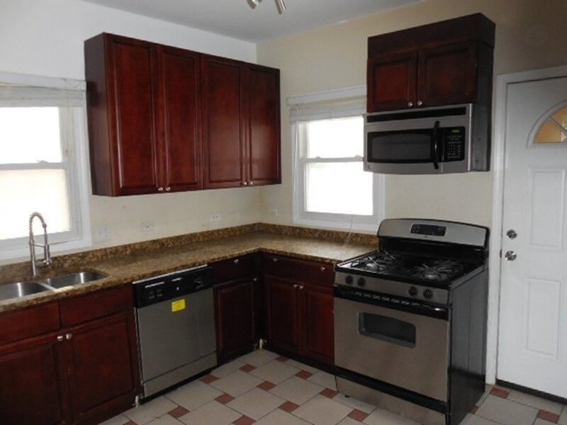 312 S 10th Avenue Maywood IL 60153