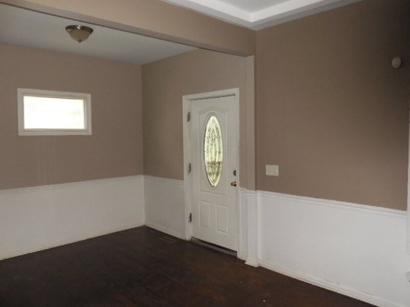 312 S 10th Avenue Maywood IL 60153