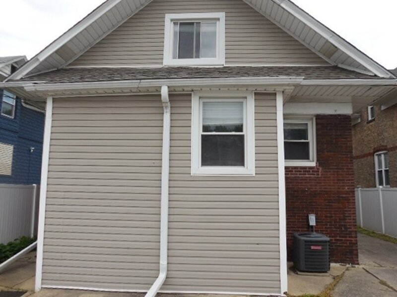 312 S 10th Avenue Maywood IL 60153