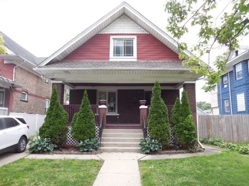312 S 10th Avenue Maywood IL 60153
