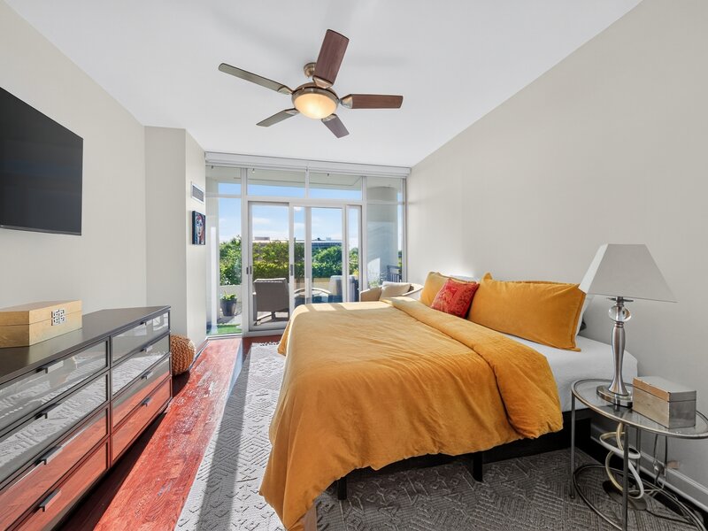 1235 S Prairie Avenue Chicago IL 60605