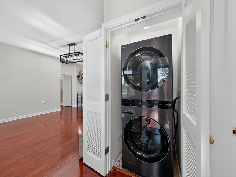1235 S Prairie Avenue Chicago IL 60605