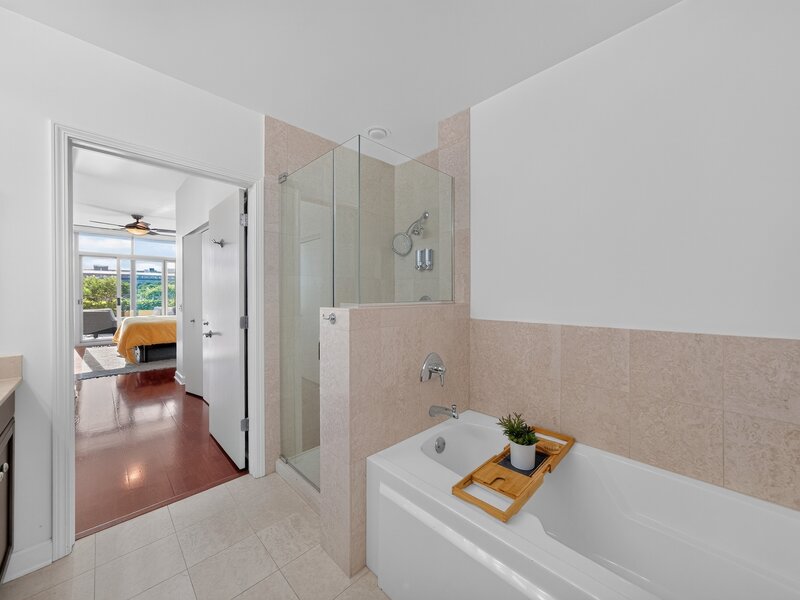 1235 S Prairie Avenue Chicago IL 60605