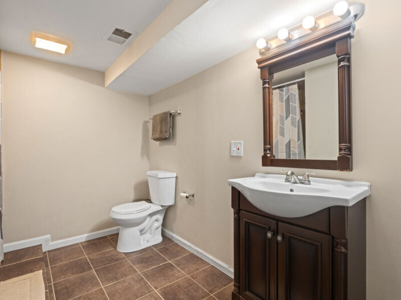 251 W 10th Street Chicago Heights IL 60411