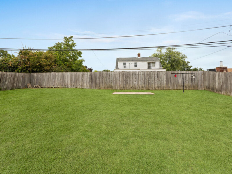 251 W 10th Street Chicago Heights IL 60411