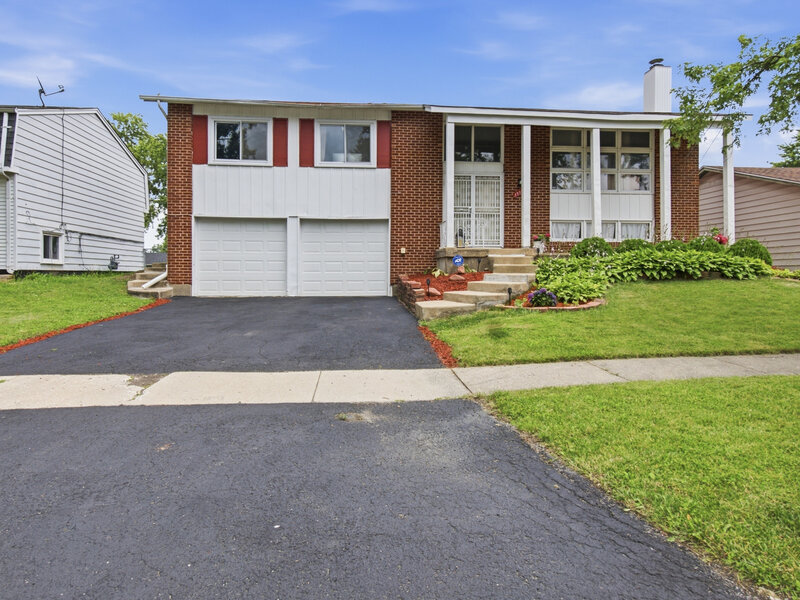 17731 Arlington Drive Country Club Hills IL 60478