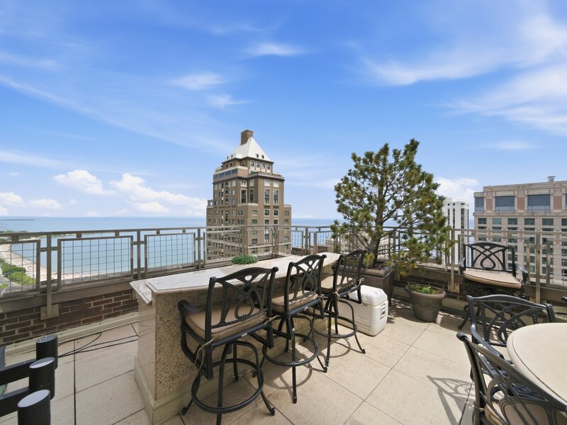 159 E Walton Place Chicago IL 60611