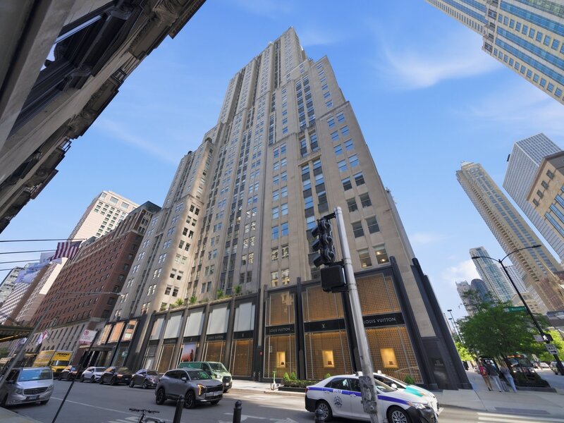 159 E Walton Place Chicago IL 60611