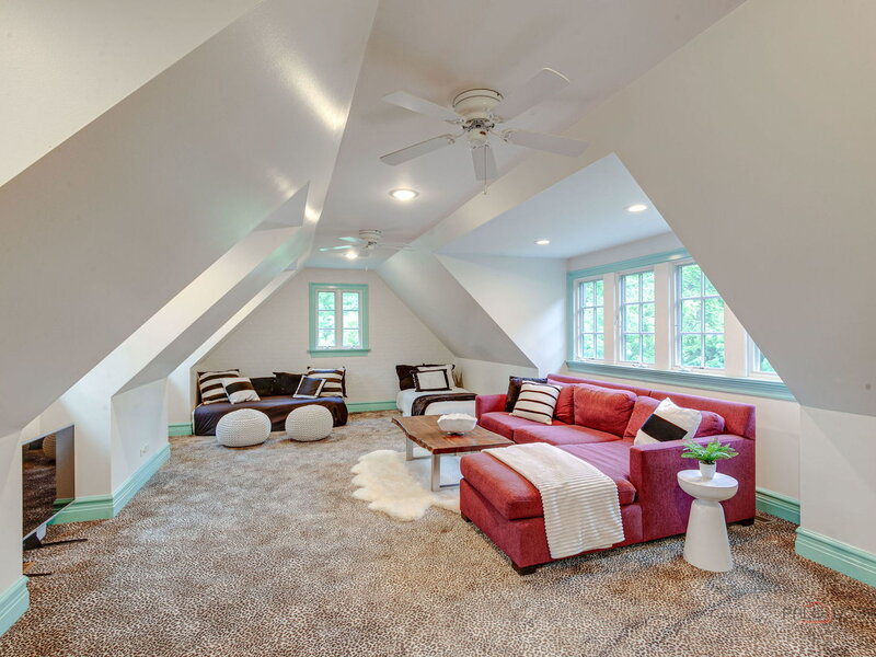 30 S Sheridan Road Lake Forest IL 60045