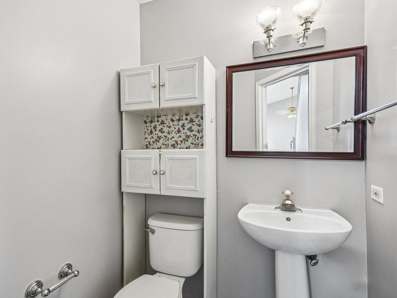 561 Ivory Lane Bartlett IL 60103