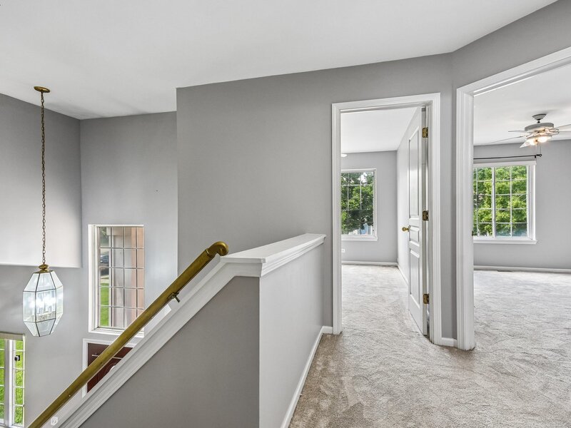 561 Ivory Lane Bartlett IL 60103