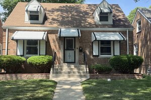 Photo of 12448 S Elizabeth Street Calumet Park IL 60827